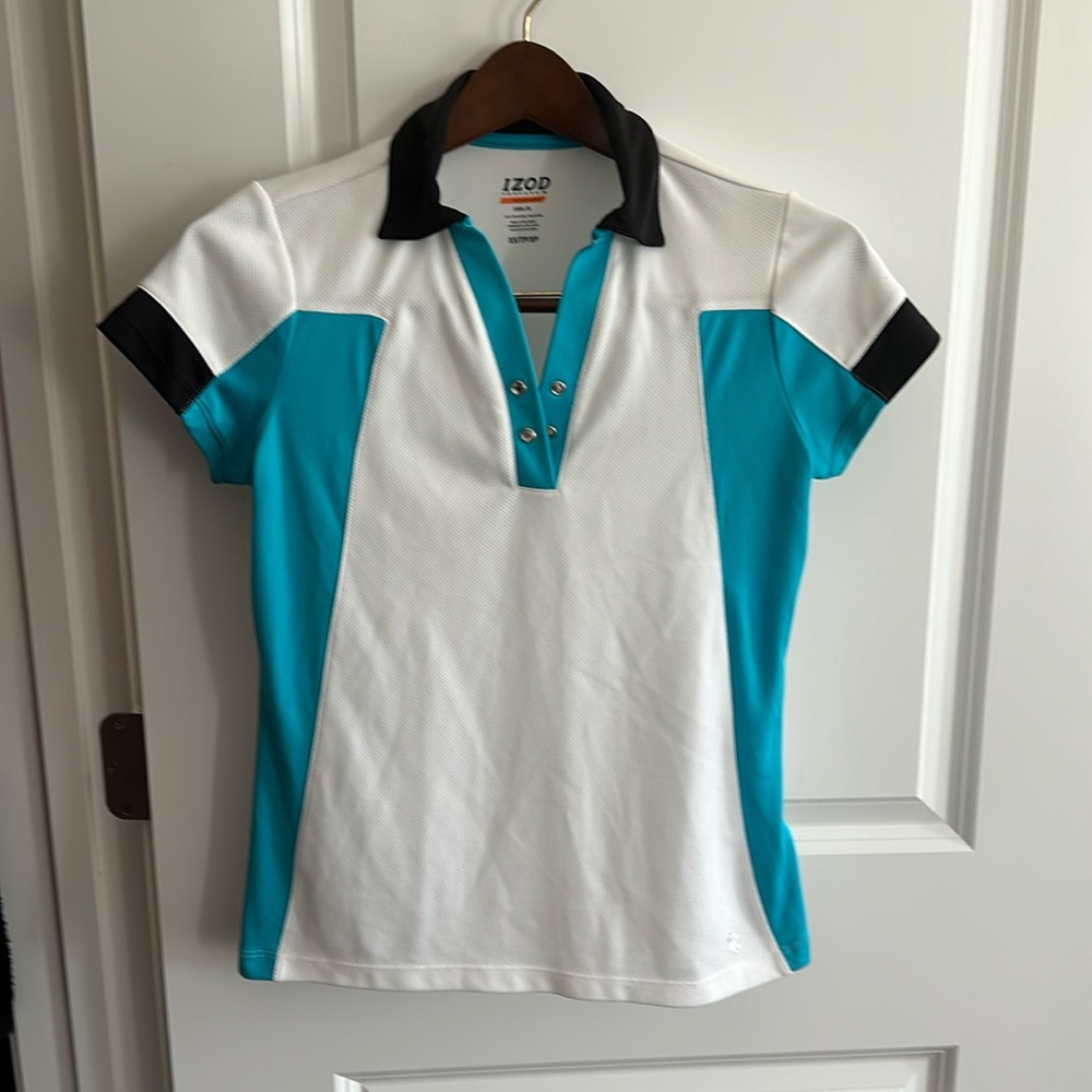 Izod women’s golf shirt